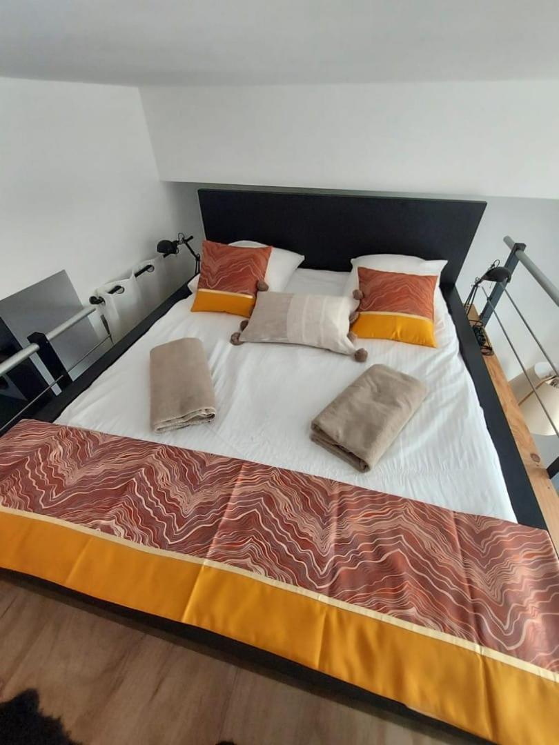 Manhattan Loft - Centre - 5 Mn A Pied Gare - Parking Prive - Patio Troyes Buitenkant foto